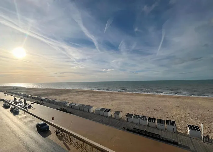 Apartment Stylish 3-bedroom With Panoramic Sea View T152 *